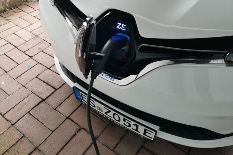 Elektroautos (BEV) im Landkreis Esslingen