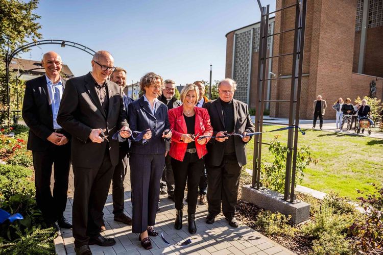 Rathausstraße offiziell eingeweiht