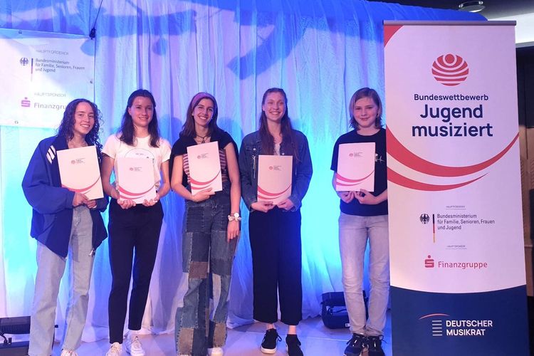 And now we proudly present...: