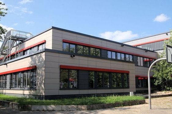 Spielzeugbasar am 1.7. an der LUS