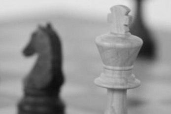 Eugen Pelezki überragt