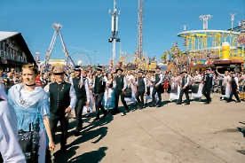 Ein Sonntag voller ausgelassener Stimmung 