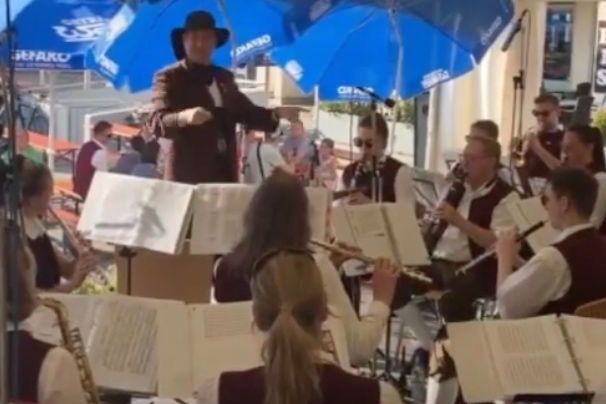 Musikverein Wendlingen beim Vinzenzifest 