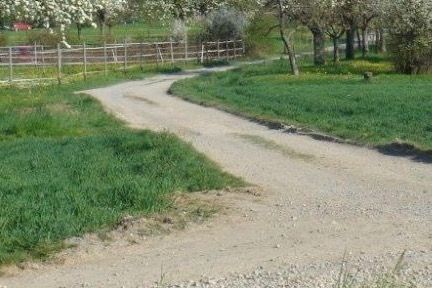 Um Bad Boll der Rundwanderweg „UHU“