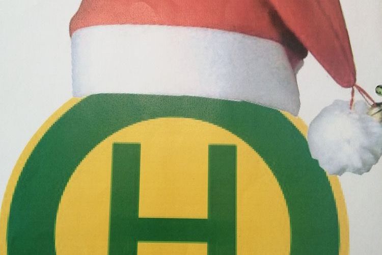 Fröhlich zwischen den Nikolaus-Märkten pendeln