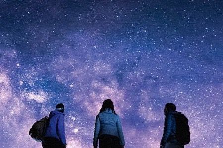 Gott steht in einer glücklichen Familie an erster Stelle